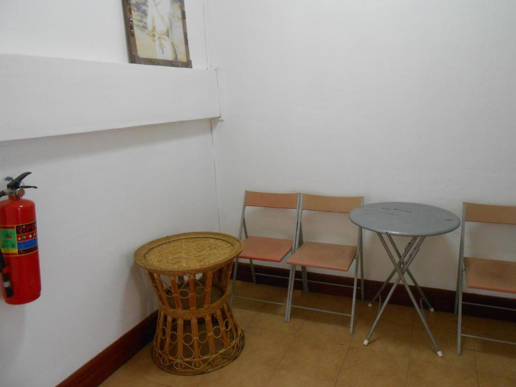 Chanthasom Guesthouse Ban Nongdouang 外观 照片