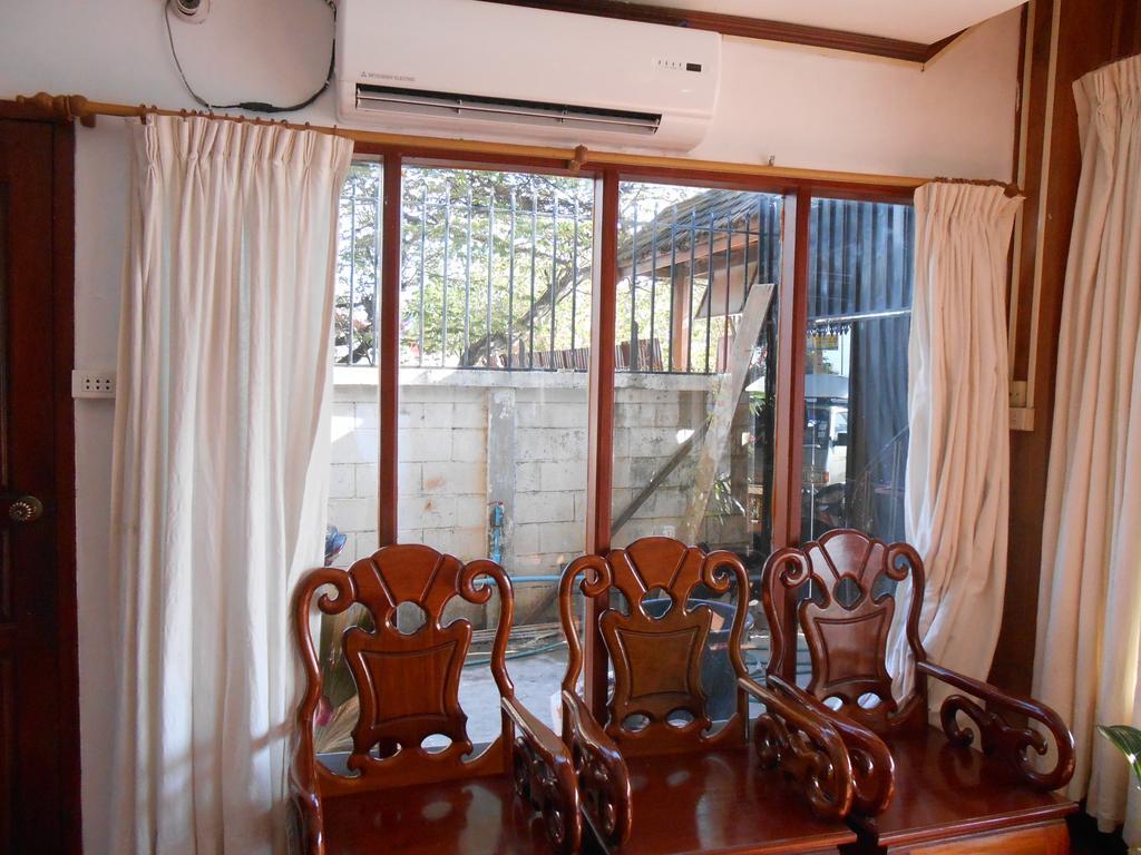Chanthasom Guesthouse Ban Nongdouang 外观 照片