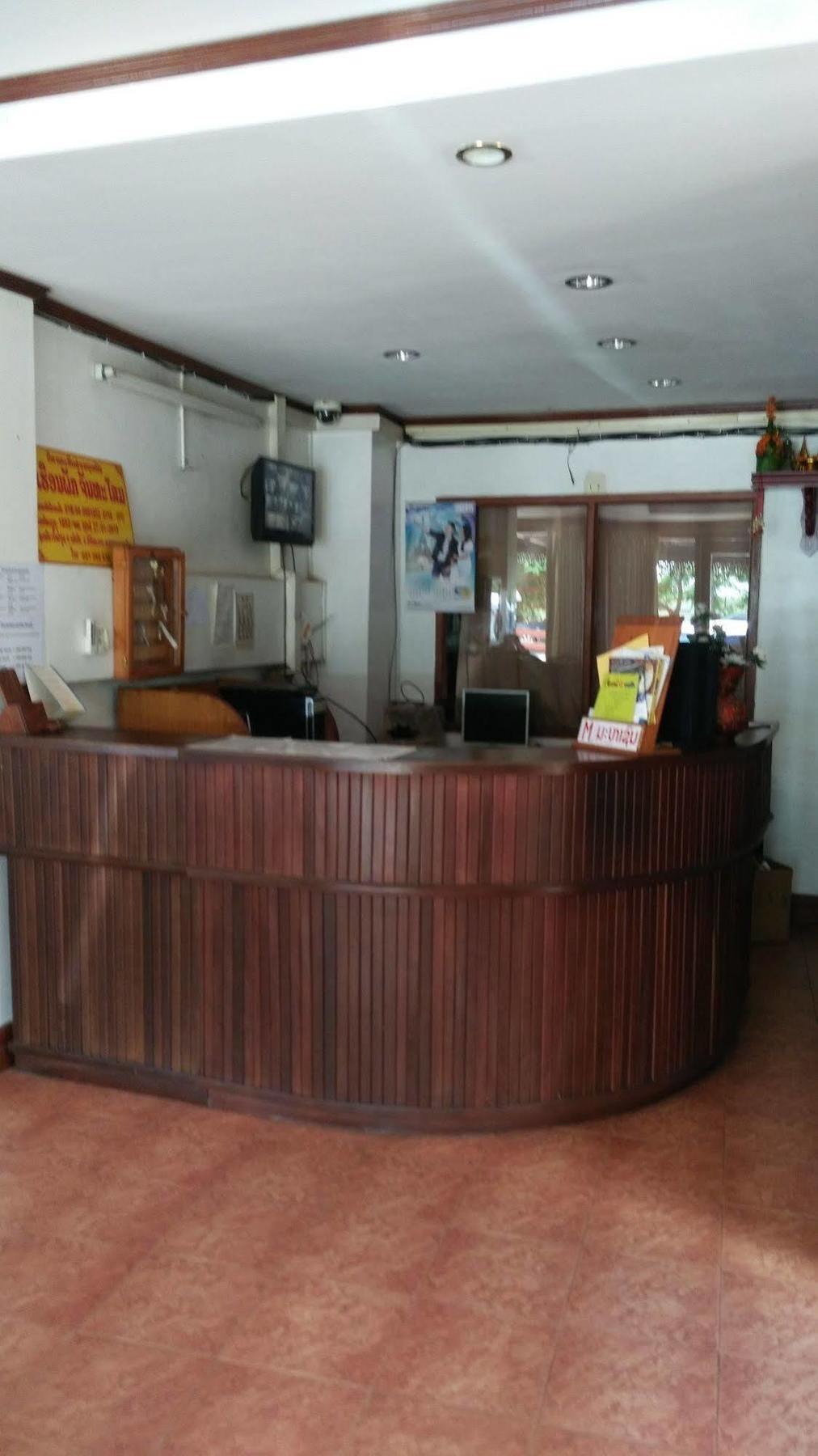 Chanthasom Guesthouse Ban Nongdouang 外观 照片