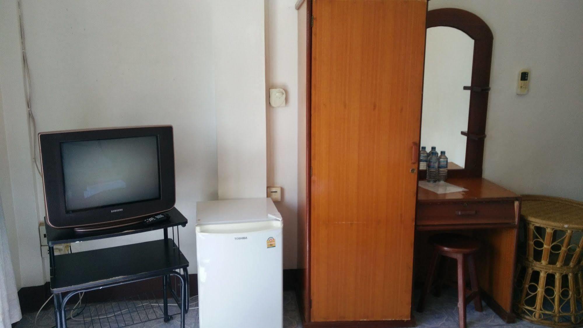 Chanthasom Guesthouse Ban Nongdouang 外观 照片