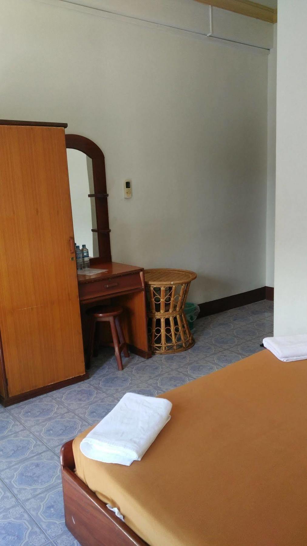 Chanthasom Guesthouse Ban Nongdouang 外观 照片